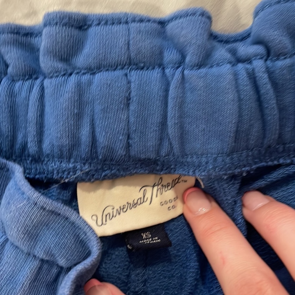 Universal Thread Outfit - Picture 8 of 8